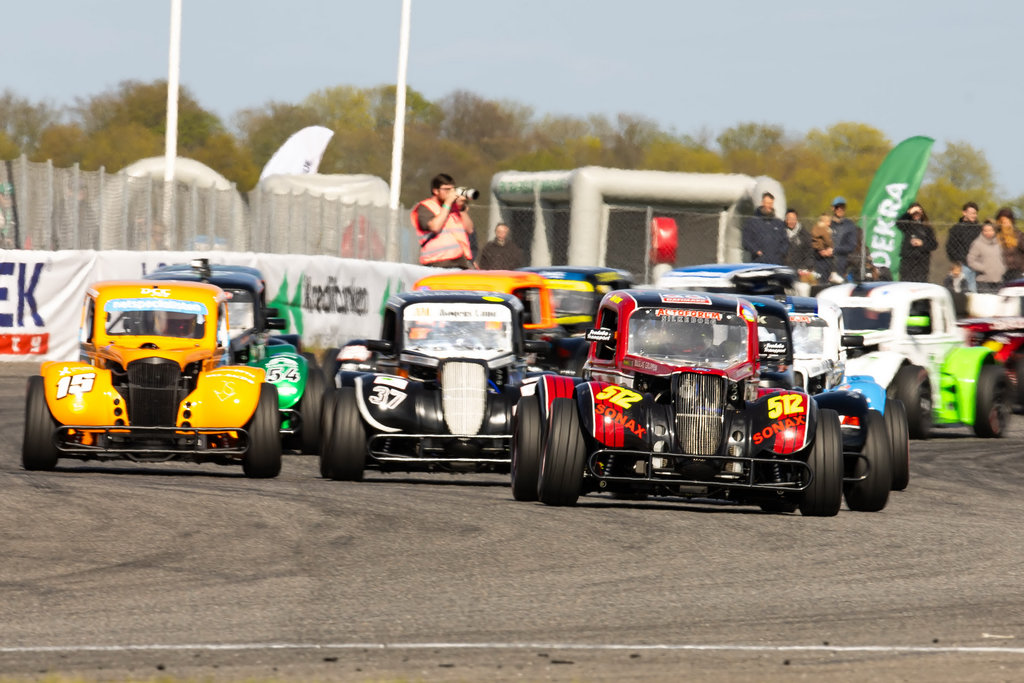 Kevin Verner Jensen lagde sig i front fra sæsonstarten for Grand Prix Tours Legend Car Cuppen
(Foto: Grippo)